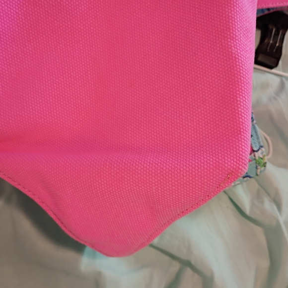 Lilly Pulitzer Loves Cape Cod Tote BagNWOT Never Used Killer Price! - Picture 6 of 8